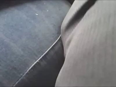 مجھے اس کی بلی پیٹنا پسند ہے۔