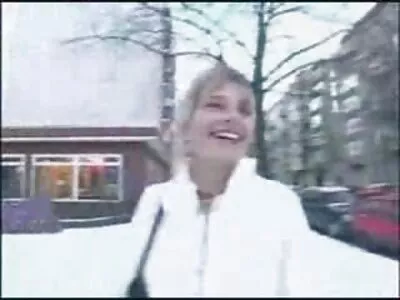 پتلی اور قدرے ٹپسی گرل فرینڈ نے مشکل سے چدائی کی۔