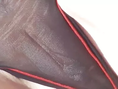 بیبی اپنی گانڈ ہلا رہی ہے۔