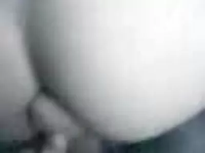 اتنی خوبصورت سنہرے بالوں والی بیوی لنڈ چوستے ہیں اور اتوار کی رات ایک بھاڑ میں جاؤ سواری لے، لات